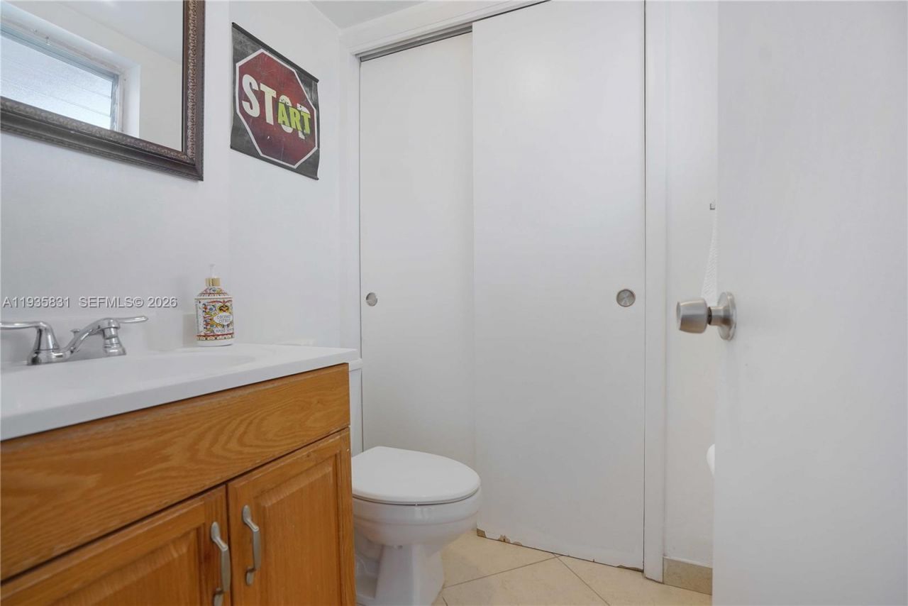 1340 Lincoln Rd, Unit 807, Miami Beach, FL 33139 Photo