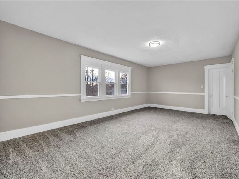 17512 Allien Avenue, Cleveland, OH 44111 Photo 20