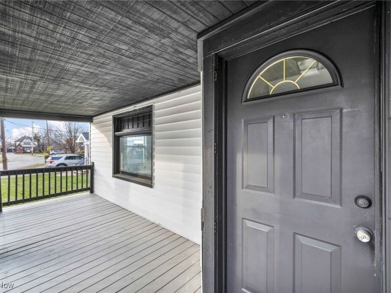 17512 Allien Avenue, Cleveland, OH 44111 Photo 4