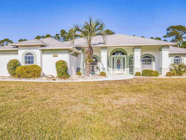 1040 Bonita Dr, Pensacola, FL 32507