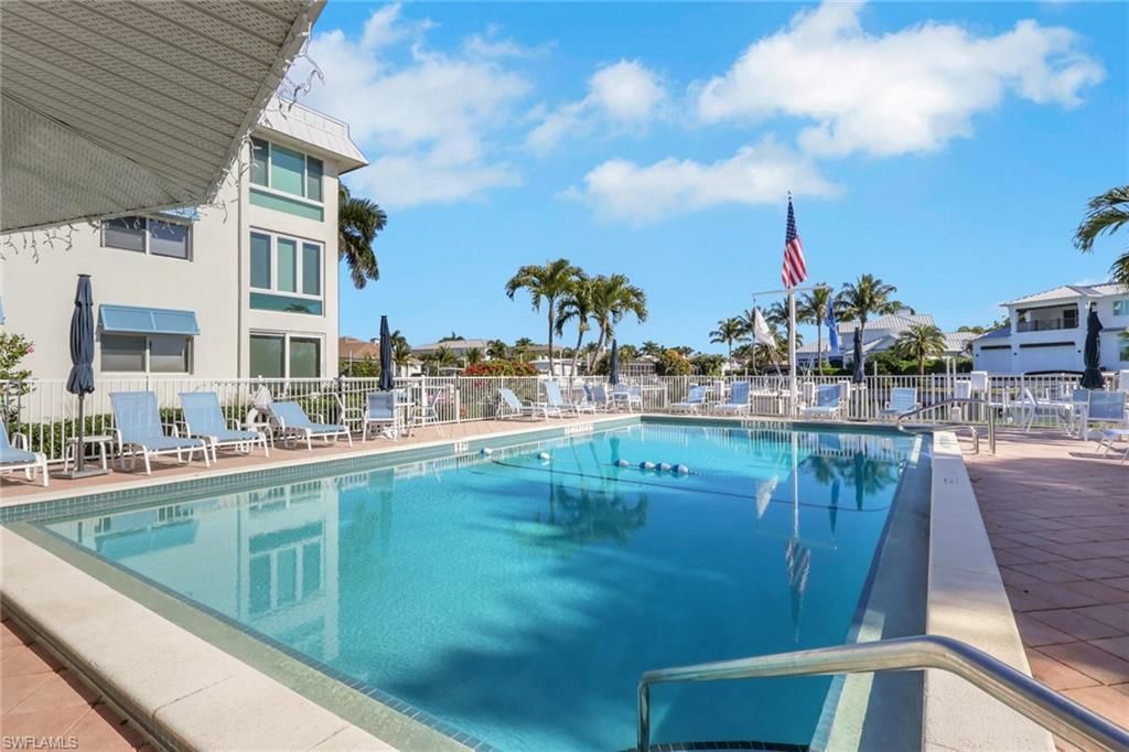 2100 Gulf Shore Blvd N, Unit 113, Naples, FL 34102 Photo