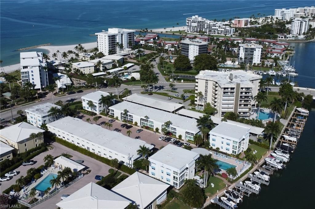 2100 Gulf Shore Blvd N, Unit 113, Naples, FL 34102 Photo