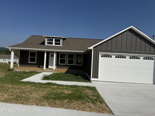955 Shawanee Rd, Harrogate, TN 37752