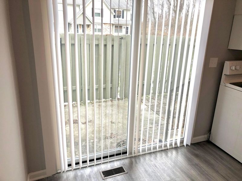 5700 Crossing Court, Unit 4, Columbus, OH 43231 Photo 6