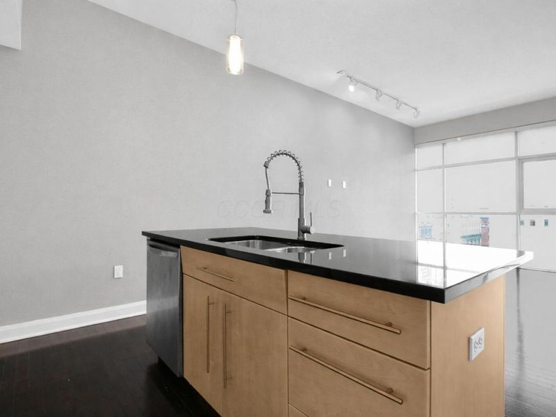 100 E Gay Street, Unit 804, Columbus, OH 43215 Photo 14