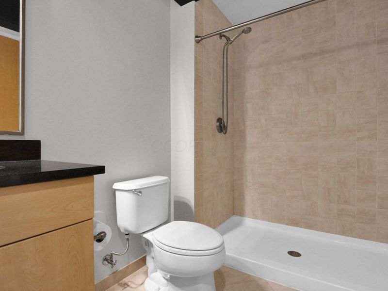 100 E Gay Street, Unit 804, Columbus, OH 43215 Photo 9