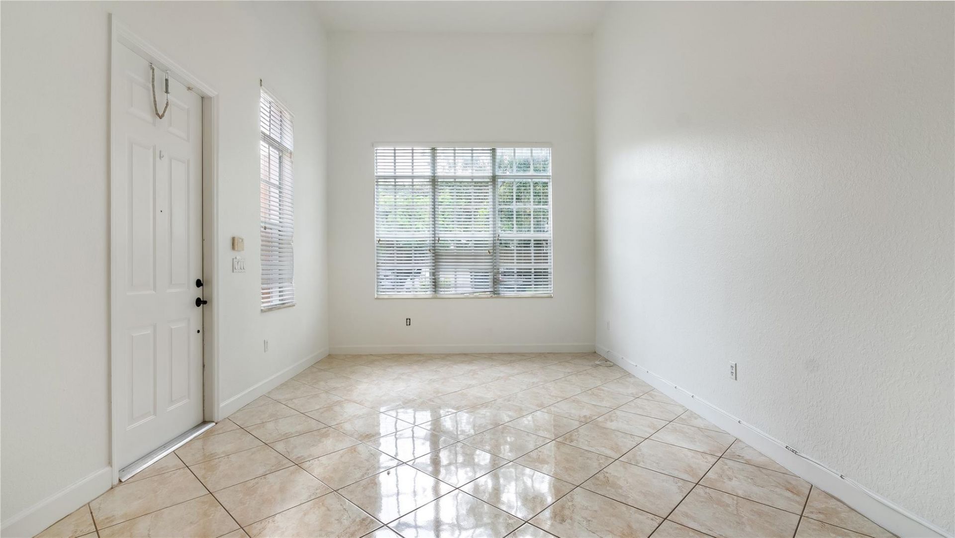 1061 SW 147th Terrace, Pembroke Pines, FL 33027 Photo