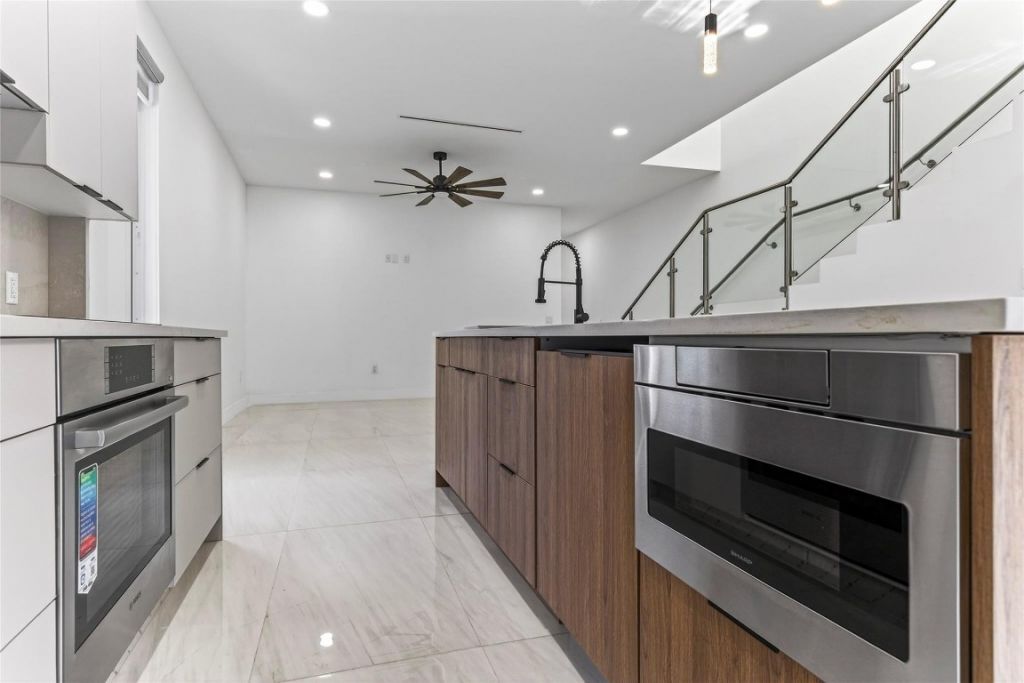 1408 NE 5th Court, Unit 1408A, Fort Lauderdale, FL 33301 Photo