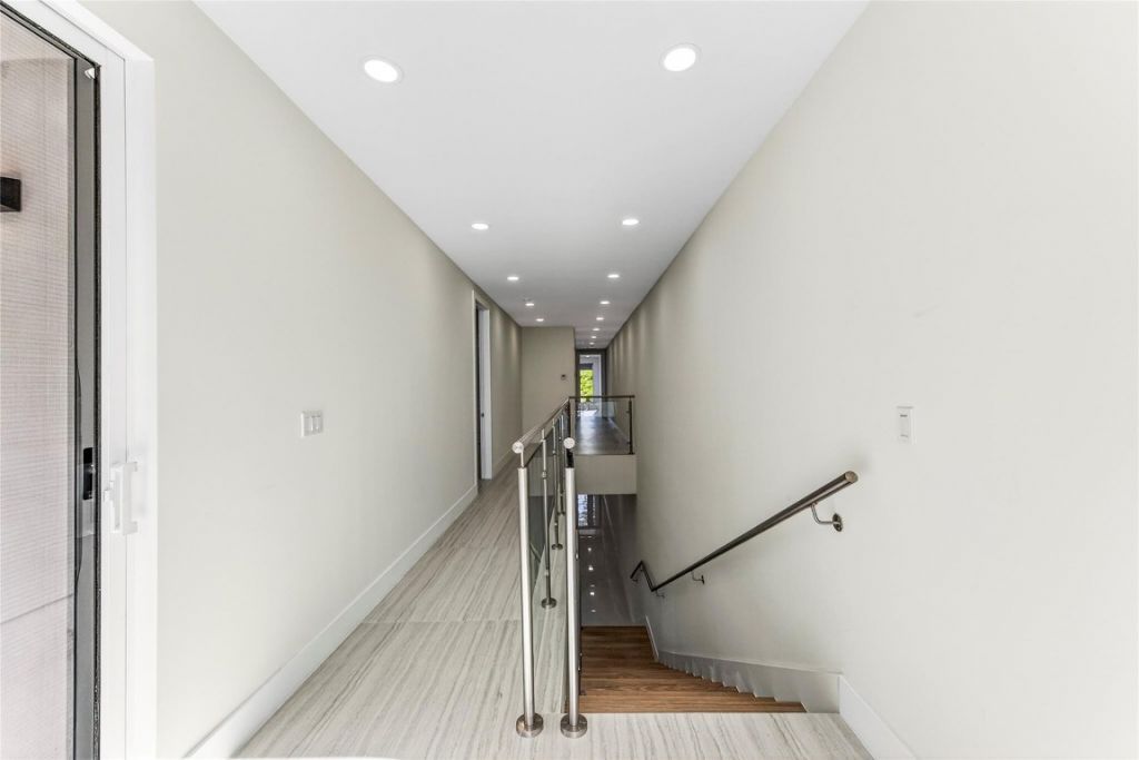 1408 NE 5th Court, Unit 1408A, Fort Lauderdale, FL 33301 Photo