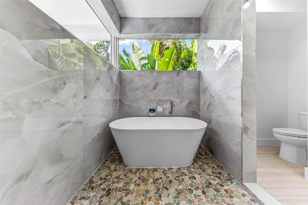 1408 NE 5th Court, Unit 1408A, Fort Lauderdale, FL 33301 Photo