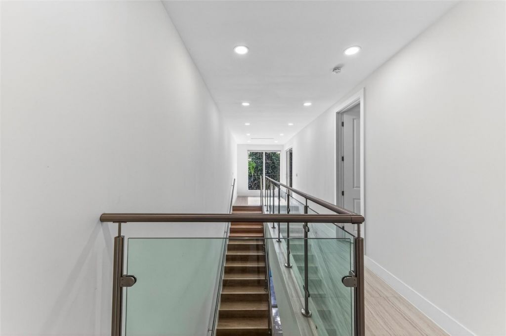 1408 NE 5th Court, Unit 1408A, Fort Lauderdale, FL 33301 Photo