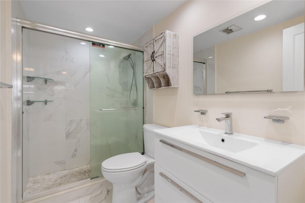 4010 Galt Ocean Drive, Unit 1516, Fort Lauderdale, FL 33308 Photo