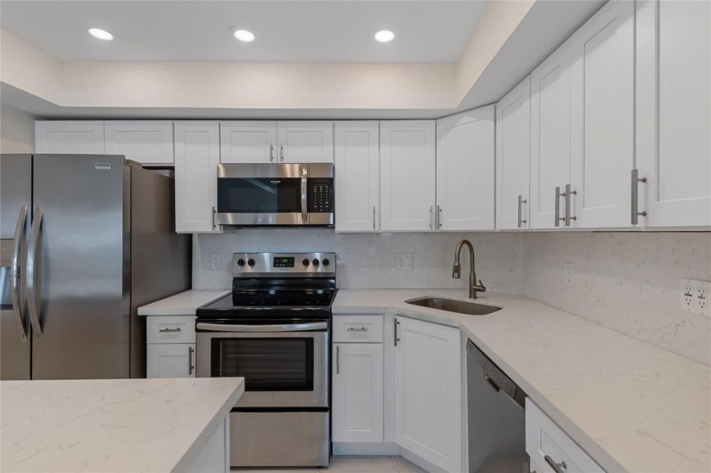 4010 Galt Ocean Drive, Unit 1516, Fort Lauderdale, FL 33308 Photo