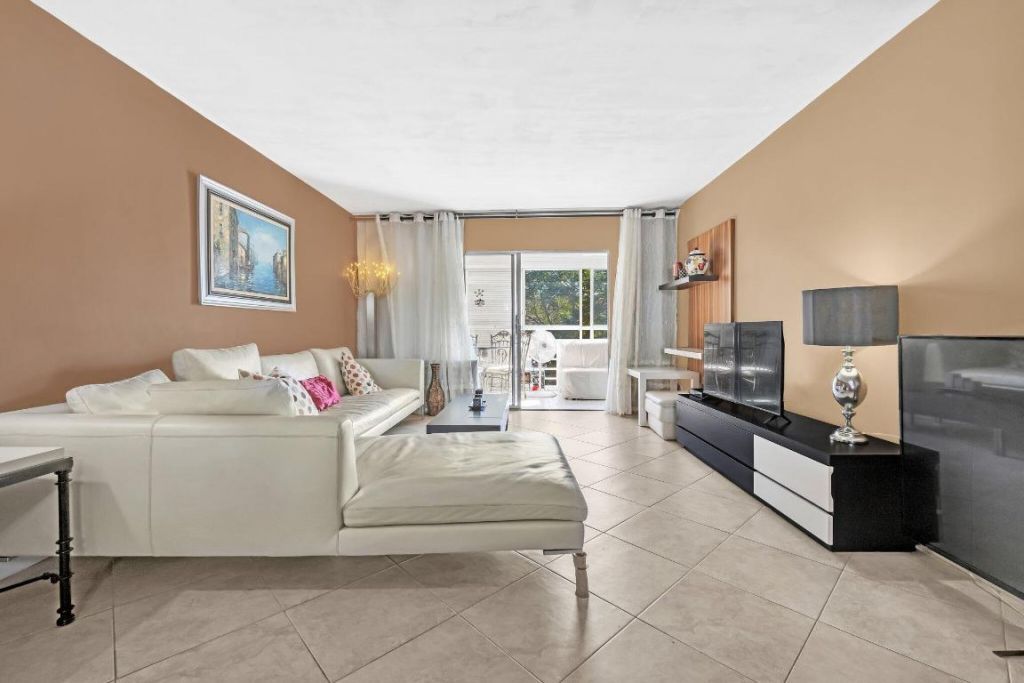 3002 Portofino Isle, Unit L3, Coconut Creek, FL 33066 Photo