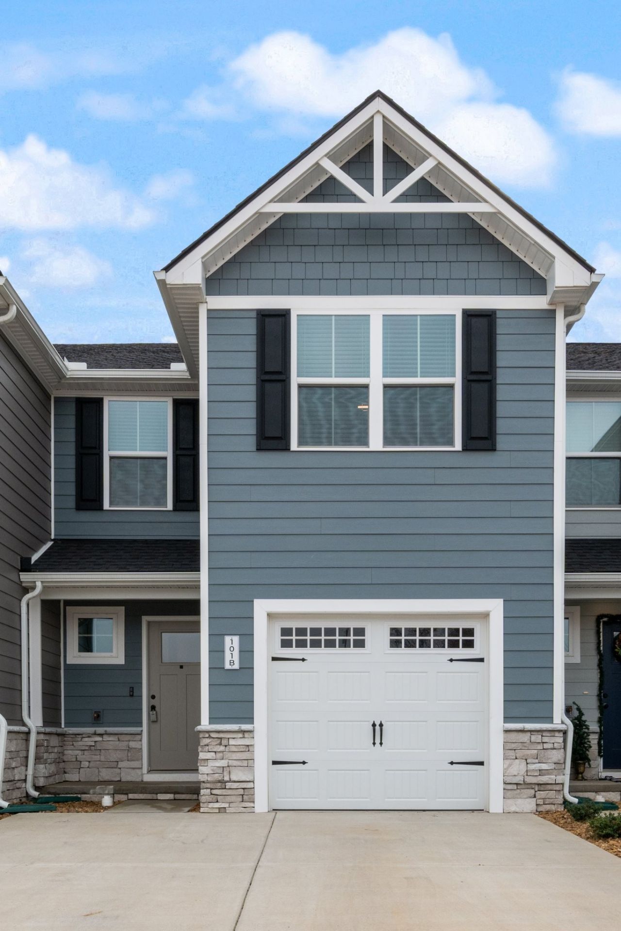 101b Bullpen Ct, Unit B, Clarksville, TN 37042 Main Photo