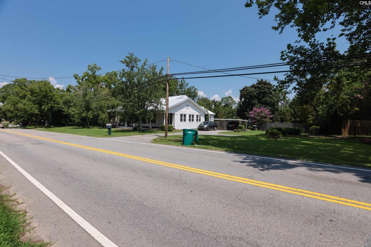 122 Old Chapin Road  Photo 24