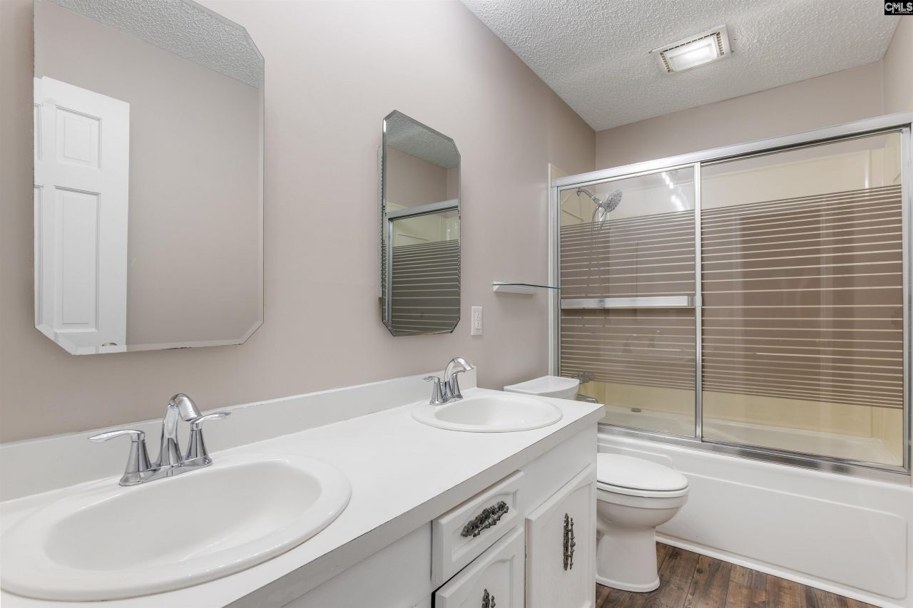 122 Old Chapin Road  Photo 44