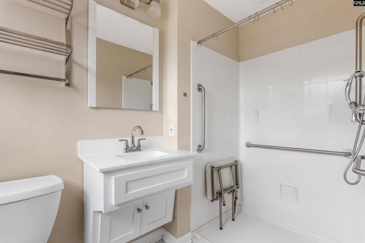 122 Old Chapin Road  Photo 51