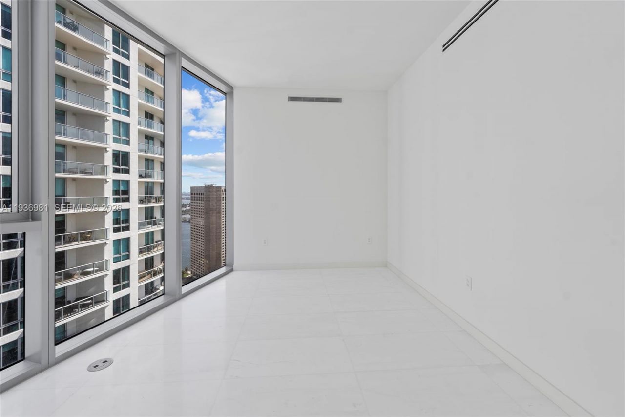 300 Biscayne Blvd Way, Unit 3201, Miami, FL 33130 Photo
