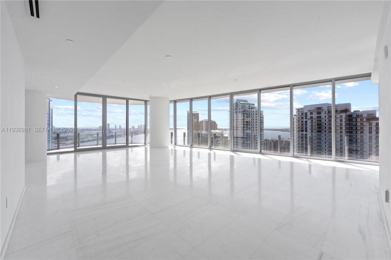 300 Biscayne Blvd Way, Unit 3201, Miami, FL 33130 Photo