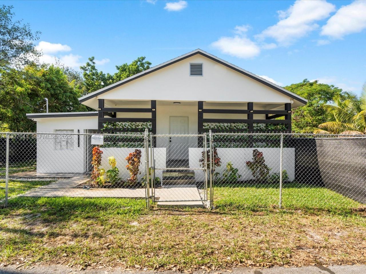 6318 NW 19th Ct, Miami, FL 33147 Photo