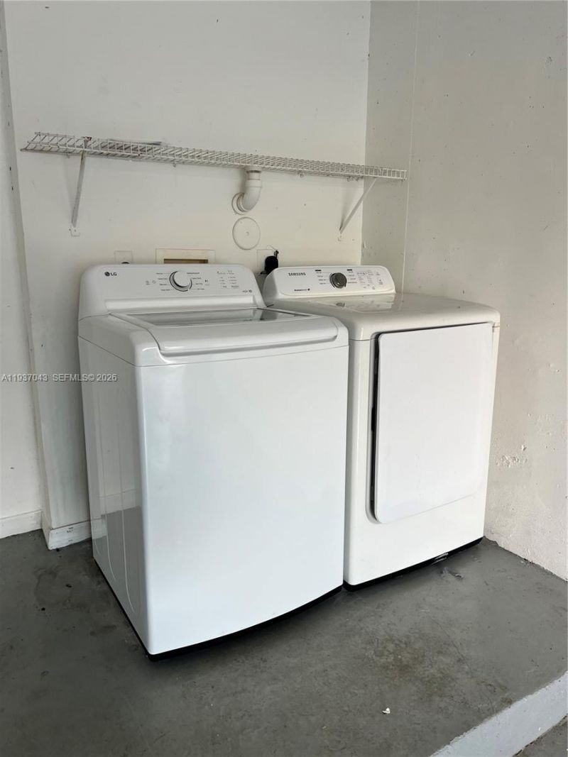 2033 SE 10th Ave, Unit 605, Fort Lauderdale, FL 33316 Photo