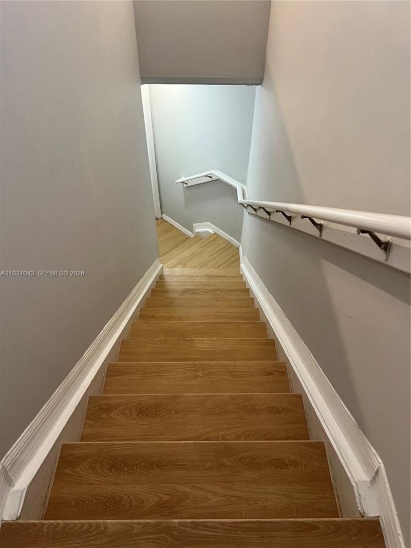 2033 SE 10th Ave, Unit 605, Fort Lauderdale, FL 33316 Photo