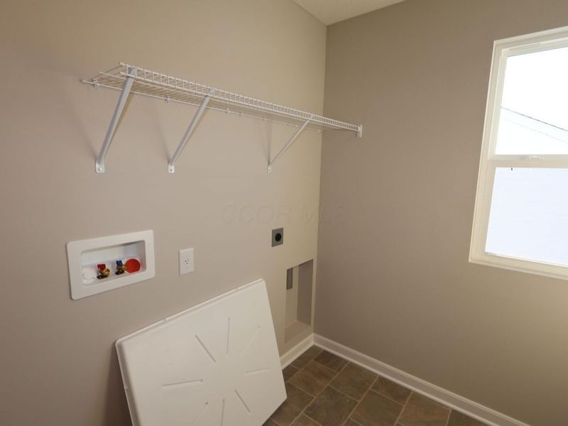 320 Cherry Hills Road, Commercial Point, OH 43116 Photo 12