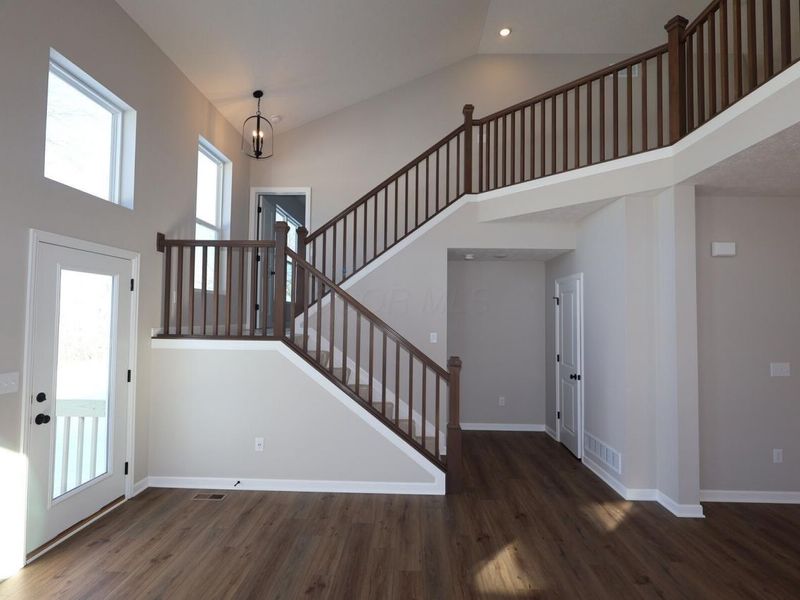 320 Cherry Hills Road, Commercial Point, OH 43116 Photo 9