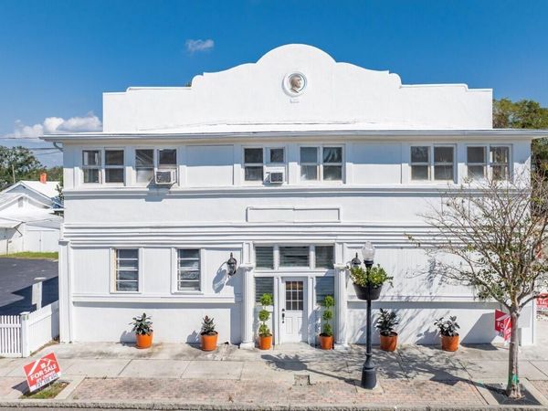 218 N PINELLAS AVENUE, TARPON SPRINGS, FL 34689