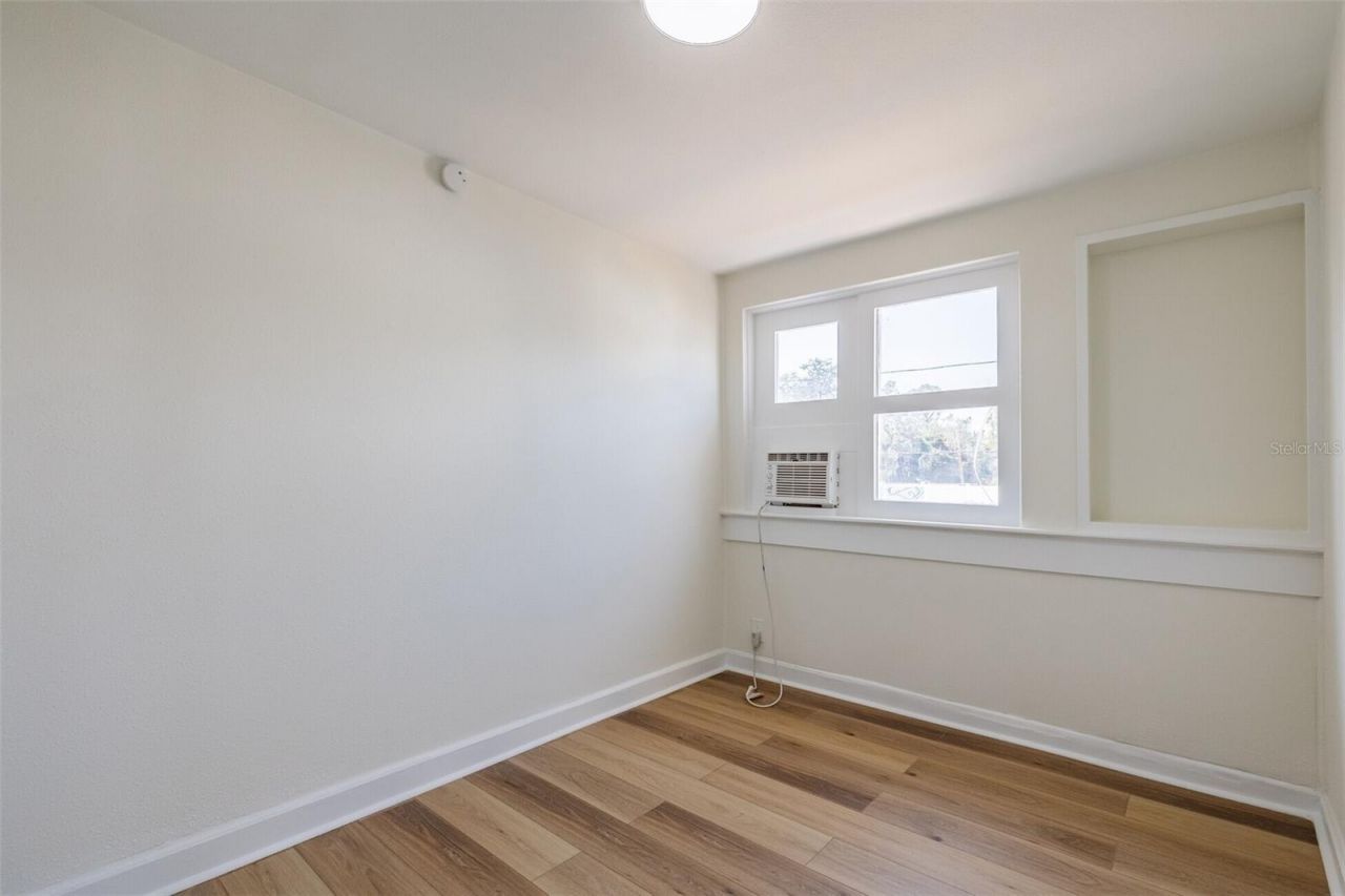 218 N Pinellas Avenue, Tarpon Springs, FL 34689 Photo