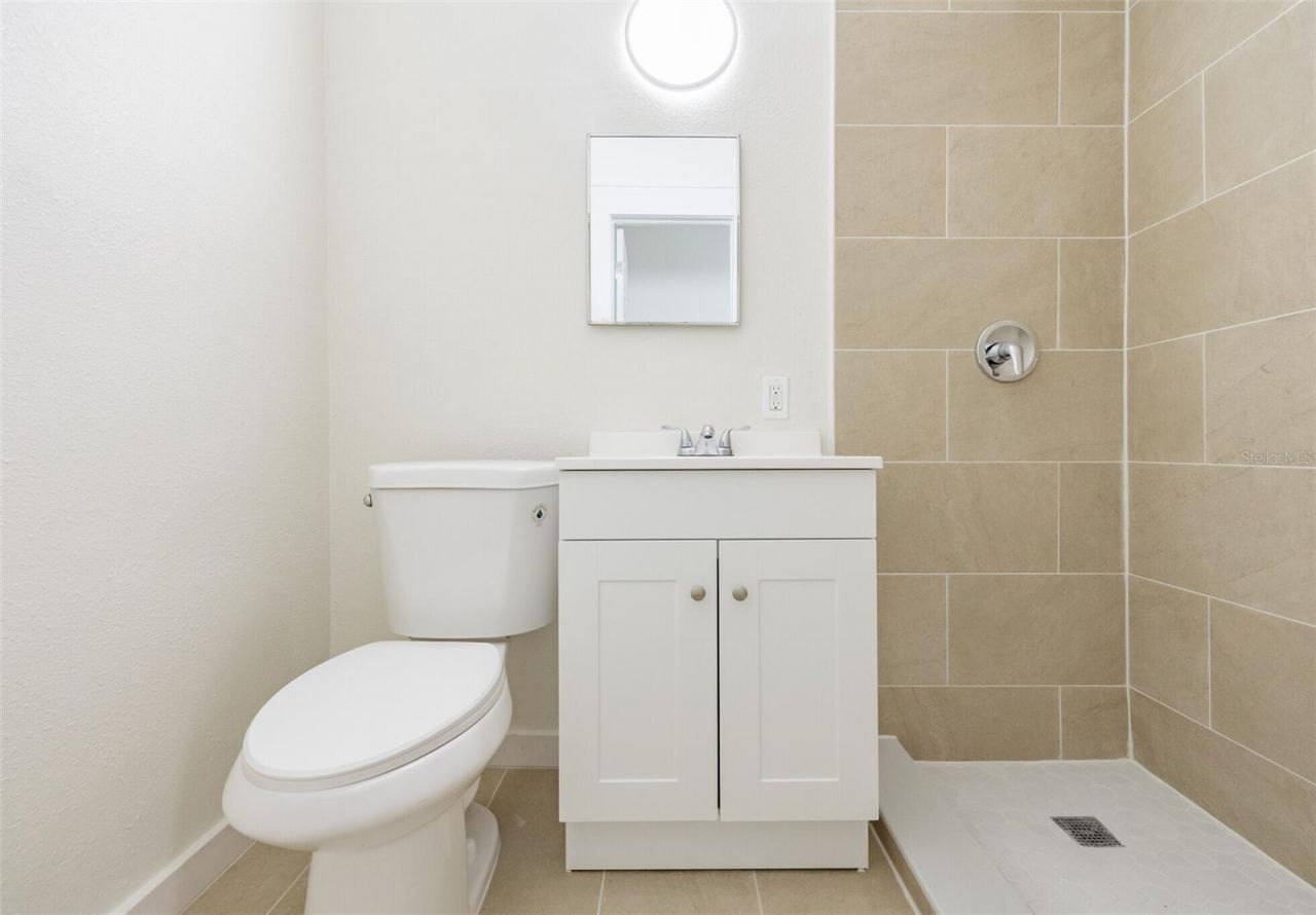 218 N Pinellas Avenue, Tarpon Springs, FL 34689 Photo