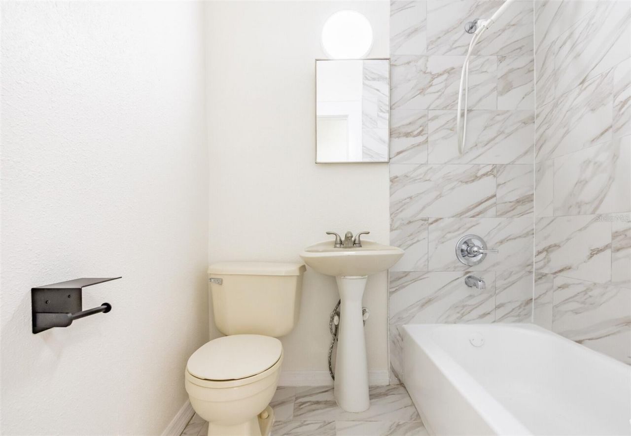 218 N Pinellas Avenue, Tarpon Springs, FL 34689 Photo