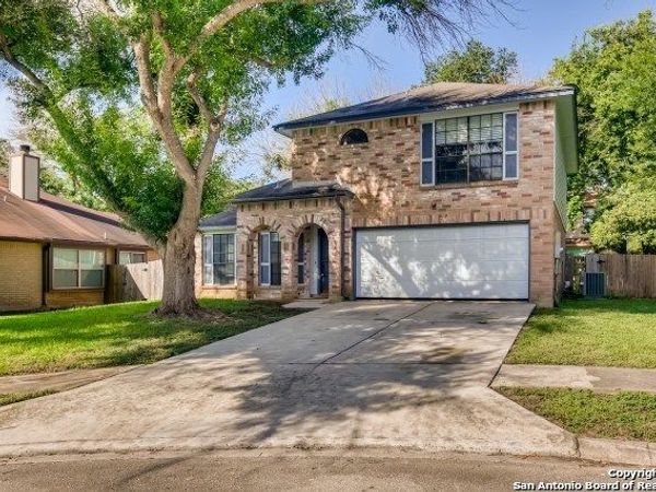 2809 HIDDEN GROVE LN, Schertz, TX 78154
