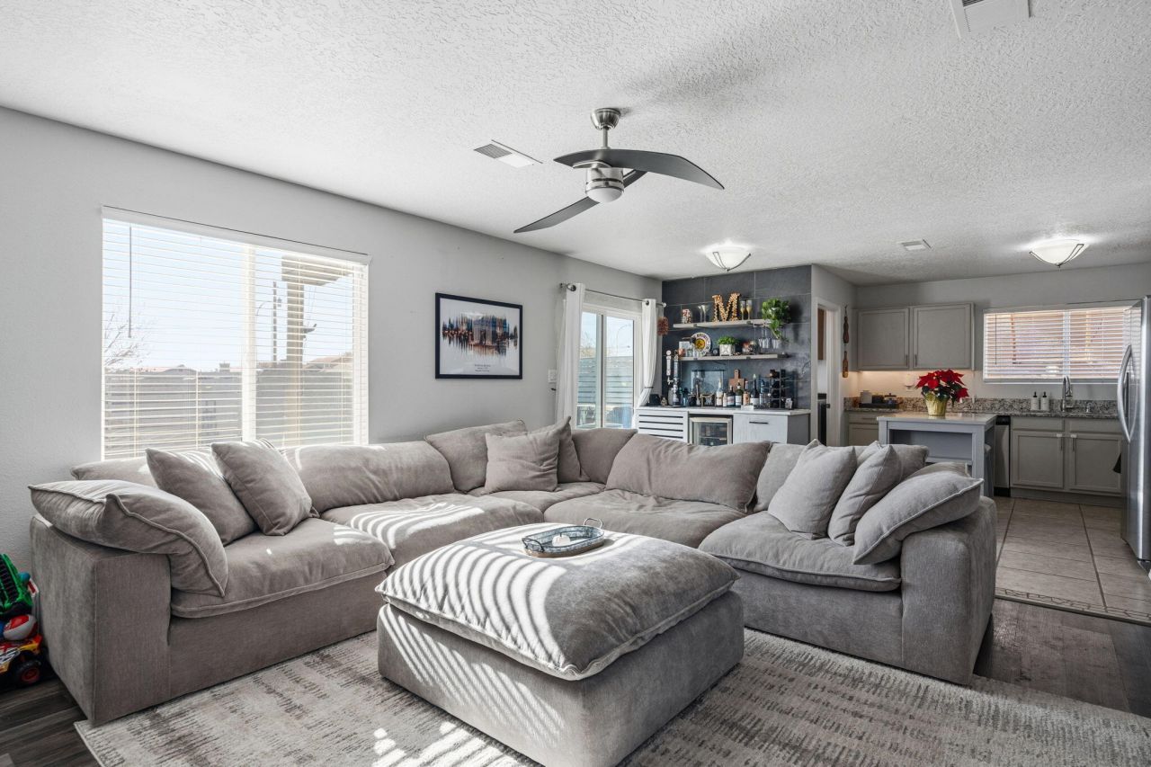 6144 Park South Place Nw, Albuquerque, NM 87114 Main Photo