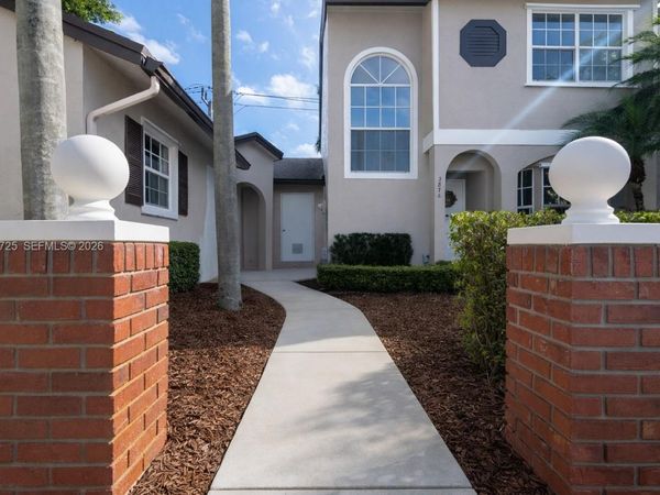 3880 NW 121st Ave, Sunrise, FL 33323