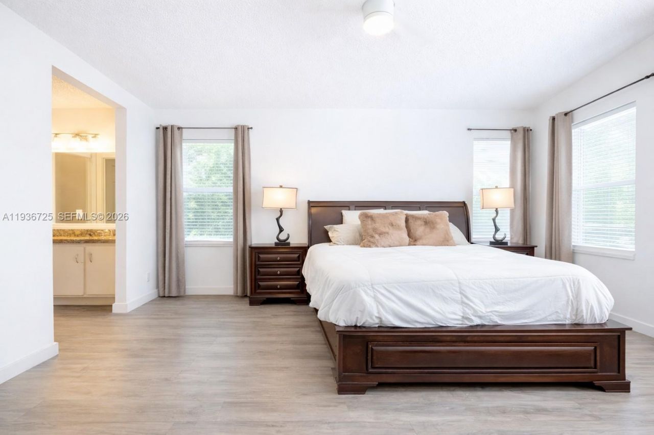 3880 NW 121st Ave, Sunrise, FL 33323 Photo