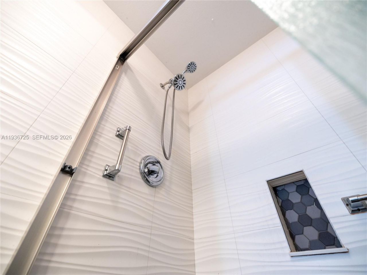 3880 NW 121st Ave, Sunrise, FL 33323 Photo