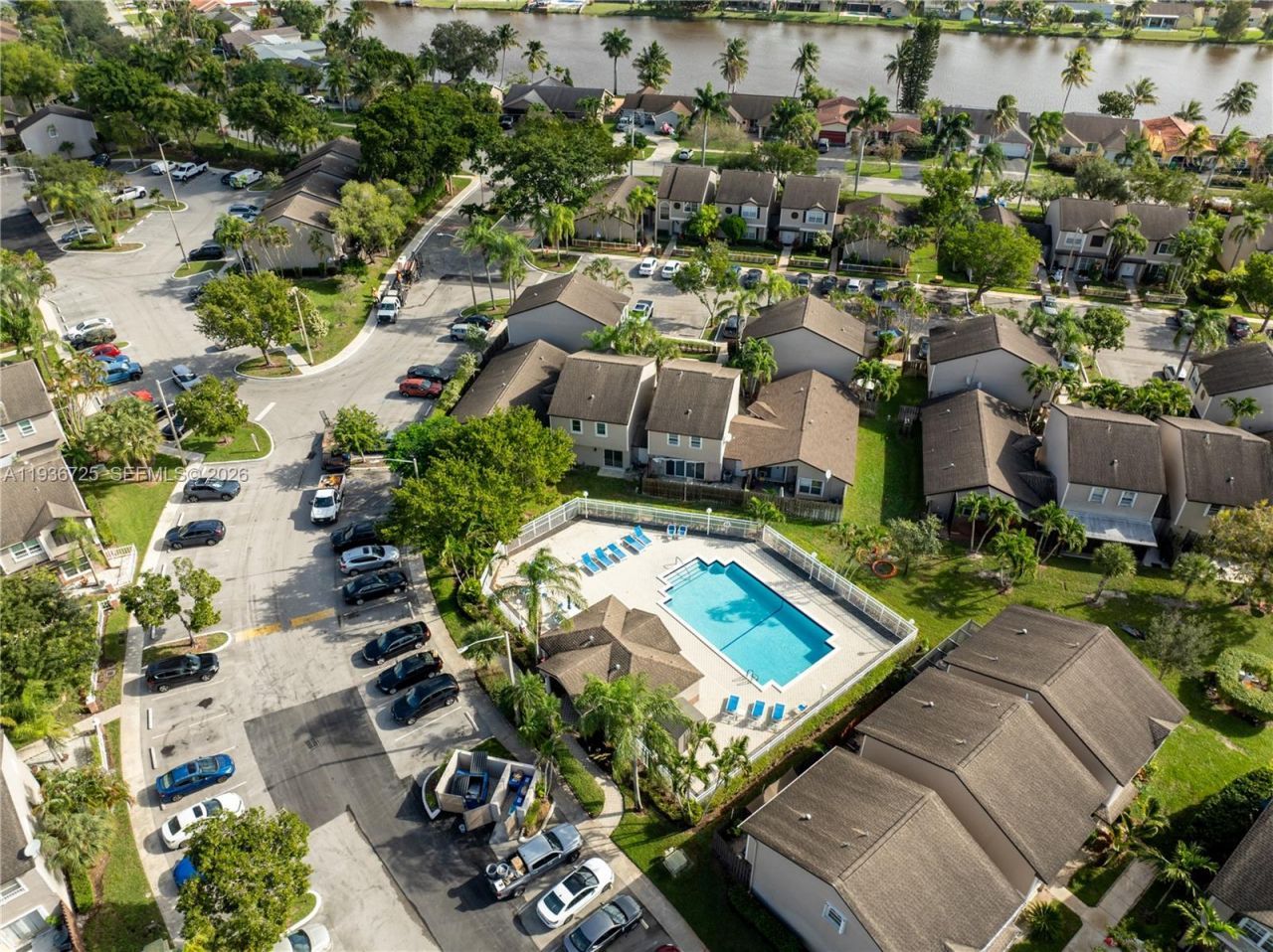 3880 NW 121st Ave, Sunrise, FL 33323 Photo