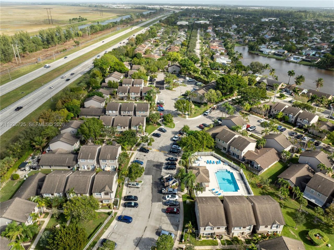 3880 NW 121st Ave, Sunrise, FL 33323 Photo