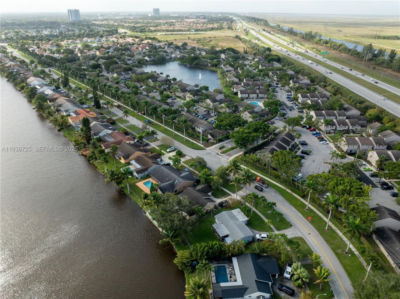 3880 NW 121st Ave, Sunrise, FL 33323 Photo