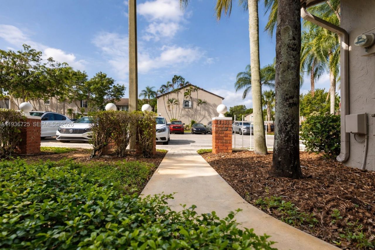 3880 NW 121st Ave, Sunrise, FL 33323 Photo