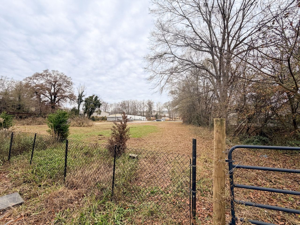 2723b Poinsett Highway Photo 8