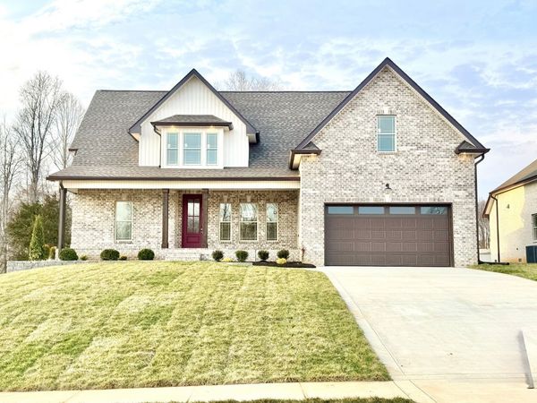 406 Young Ln, Pleasant View, TN 37146