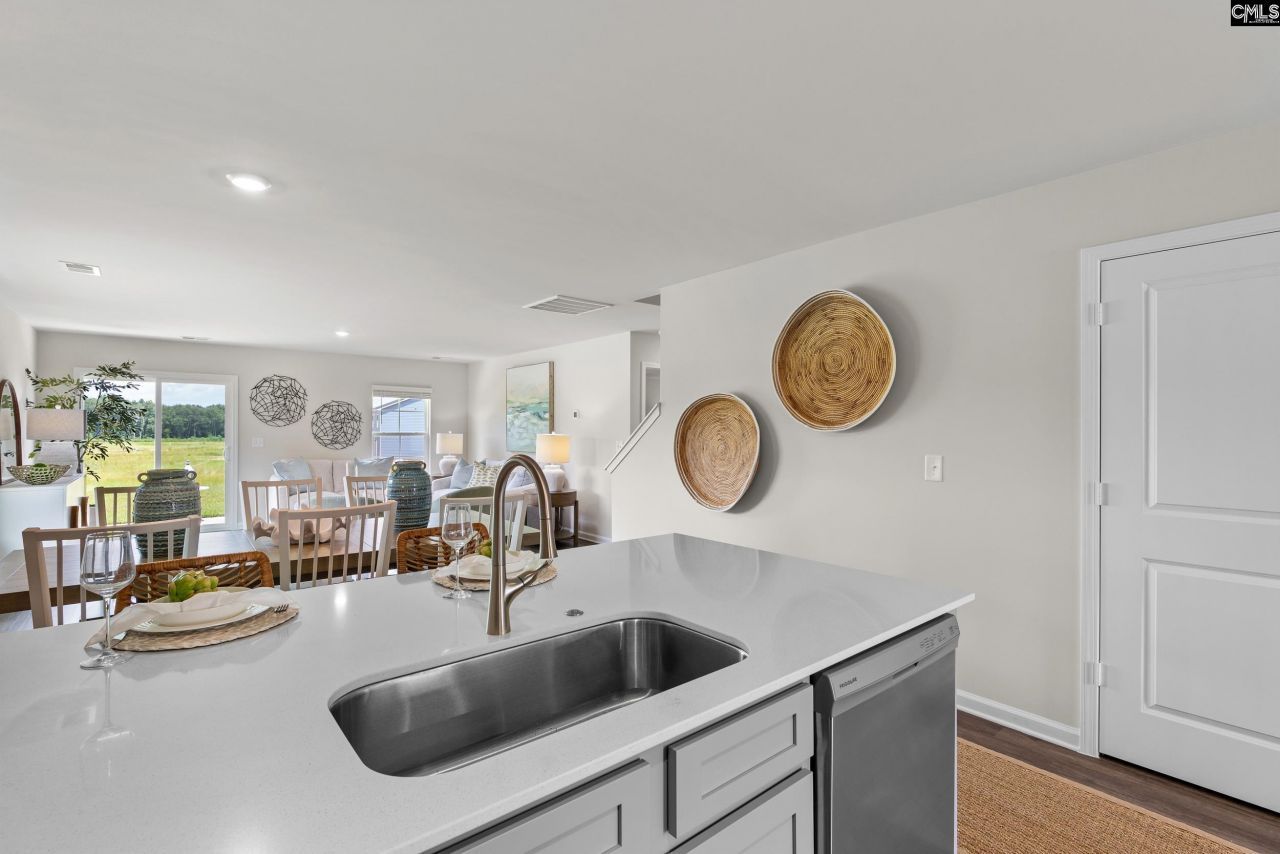 173 Calm Citadel Drive Photo 9