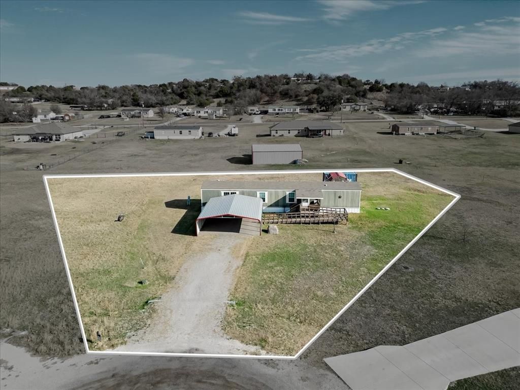 126 Starry Sky Court, Springtown, TX 76082 Main Photo