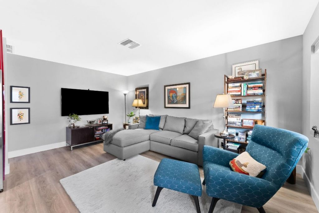 1200 NE 17th Court, Unit 3, Fort Lauderdale, FL 33305 Photo