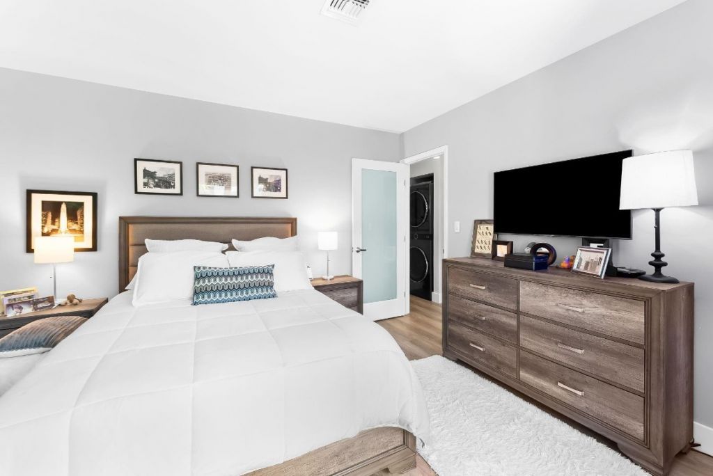 1200 NE 17th Court, Unit 3, Fort Lauderdale, FL 33305 Photo