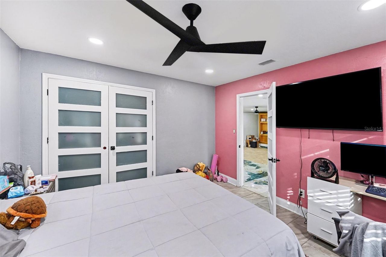 1665 Pinellas Point Drive S, Saint Petersburg, FL 33712 Photo