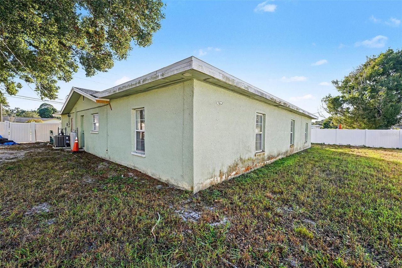 1665 Pinellas Point Drive S, Saint Petersburg, FL 33712 Photo